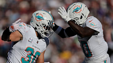Miami Dolphins v New England Patriots