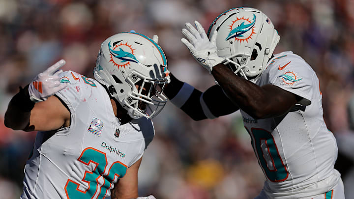 Miami Dolphins v New England Patriots