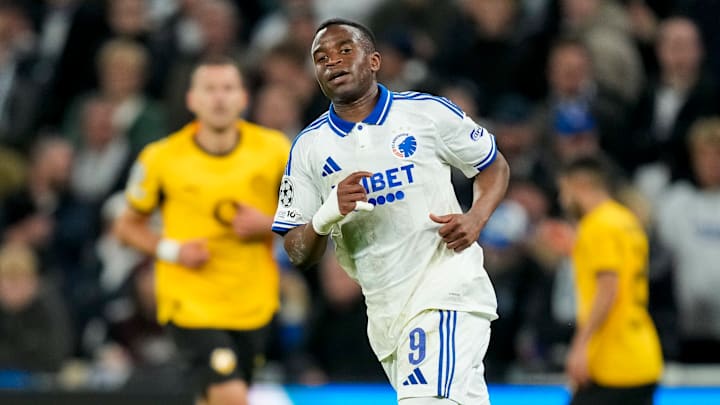 Youssoufa Moukoko im Trikot des FC Kopenhagen Youssoufa Moukoko im Trikot des FC Kopenhagen