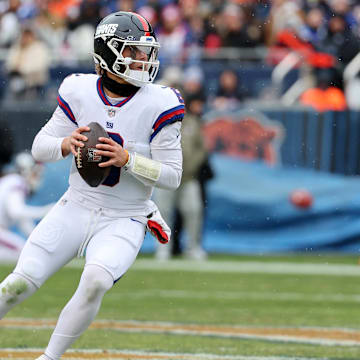 New York Giants quarterback left the team’s Week 10 matchup with the Chicago Bears to get checked for a concussion.