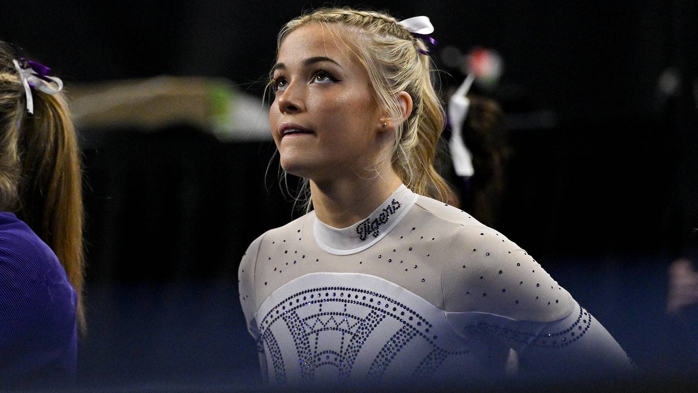 Livvy Dunne’s tearjerking moment with teammate before emotional LSU meet