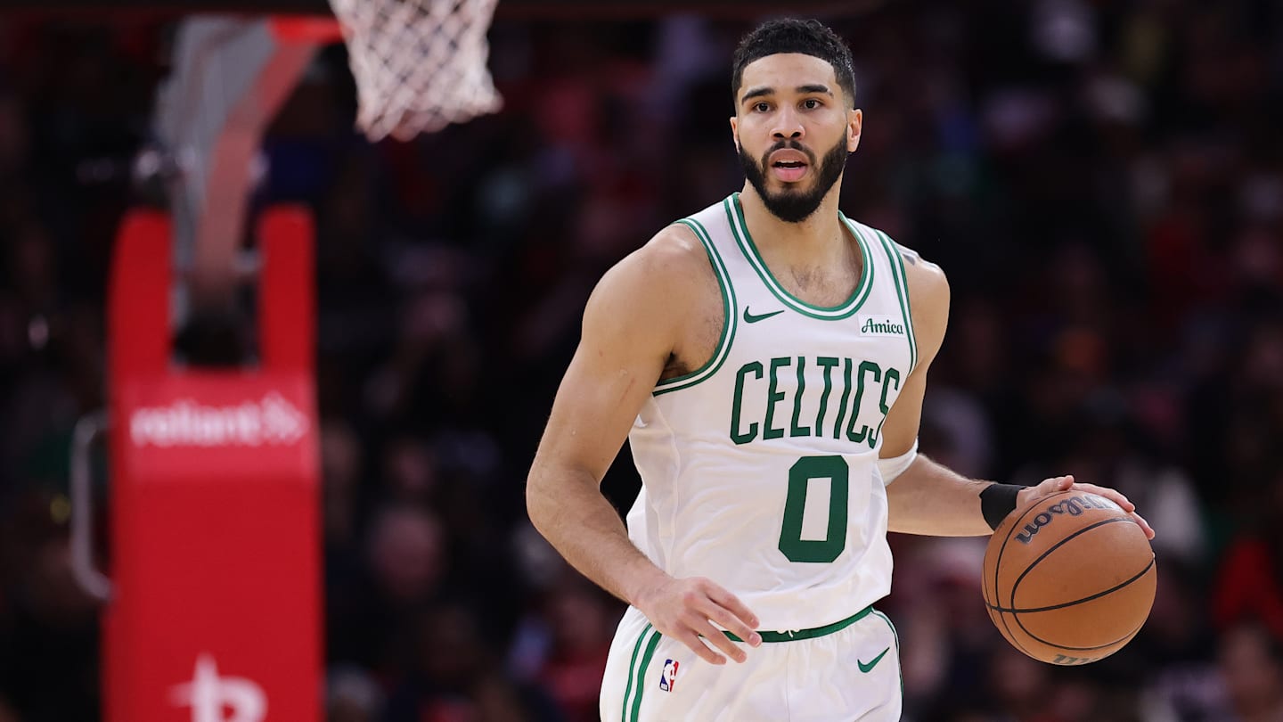 ジェイソン・テイタム、ばかばかしい批判を受けて元NBAベテラン選手を破棄