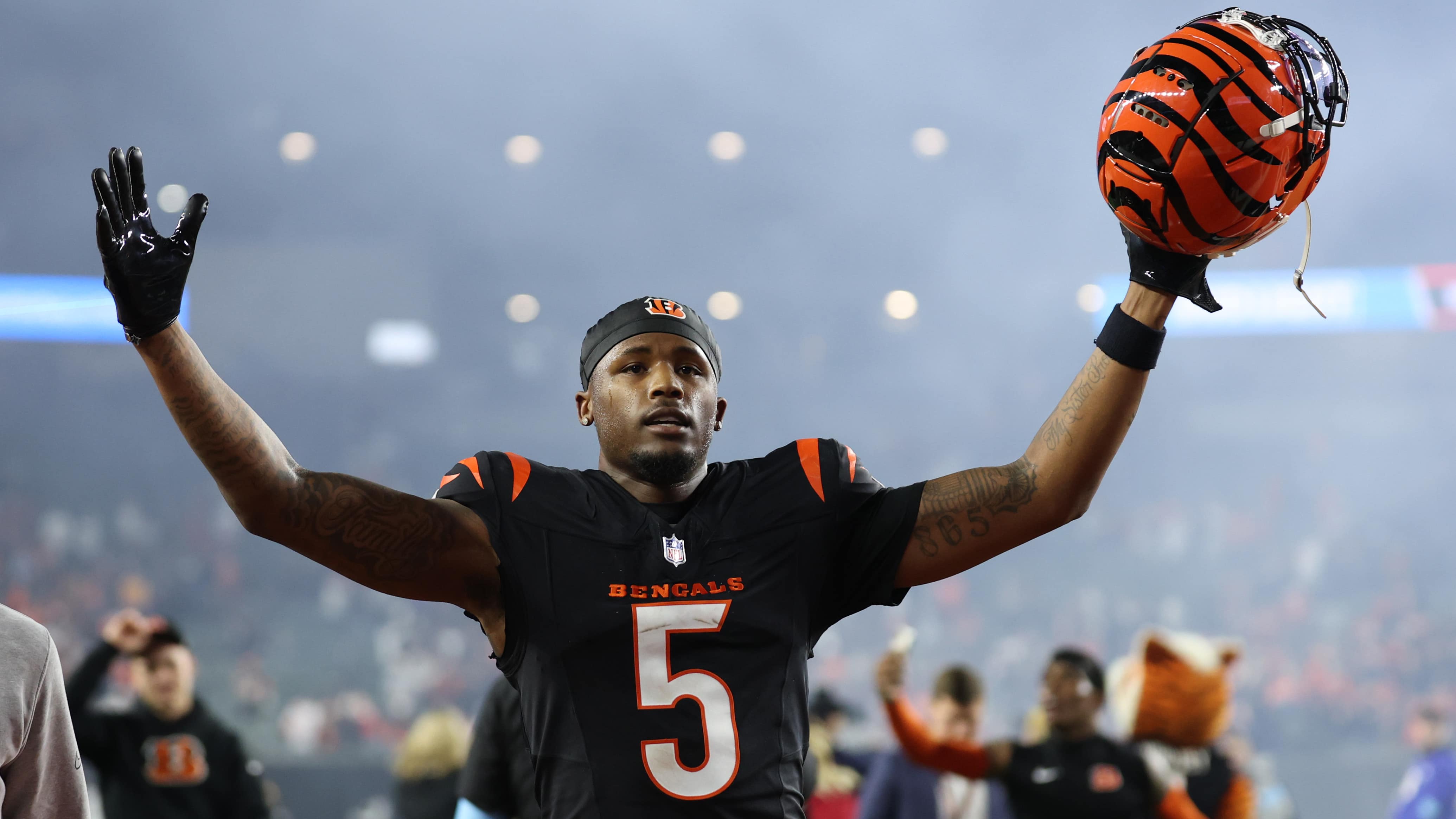 NFL Power Rankings Ranking the top 10 free agents for 2025 offseason