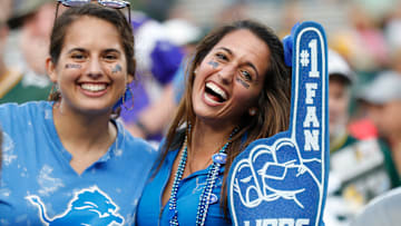 Detroit Lions, Green Bay Packers fans