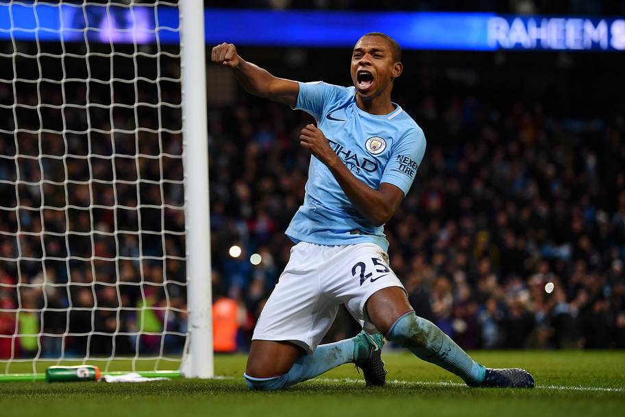 Fernandinho Man City