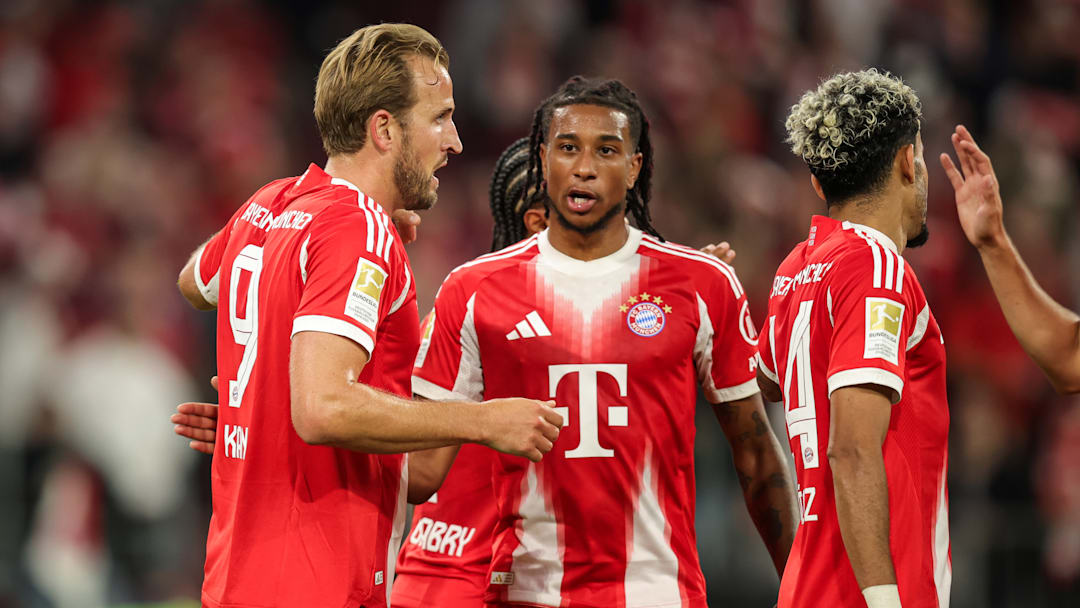 Harry Kane, Michael Olise und Luis Diaz im Trikot des FC Bayern Harry Kane, Michael Olise und Luis Diaz im Trikot des FC Bayern