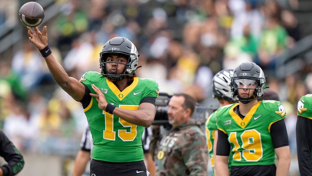 Oregon ducks Akili Smith Jr. dante moore dylan raiola transfer dan lanning koa ka'ai brock thomas big ten recruiting | Ben Lonergan/The Register-Guard 