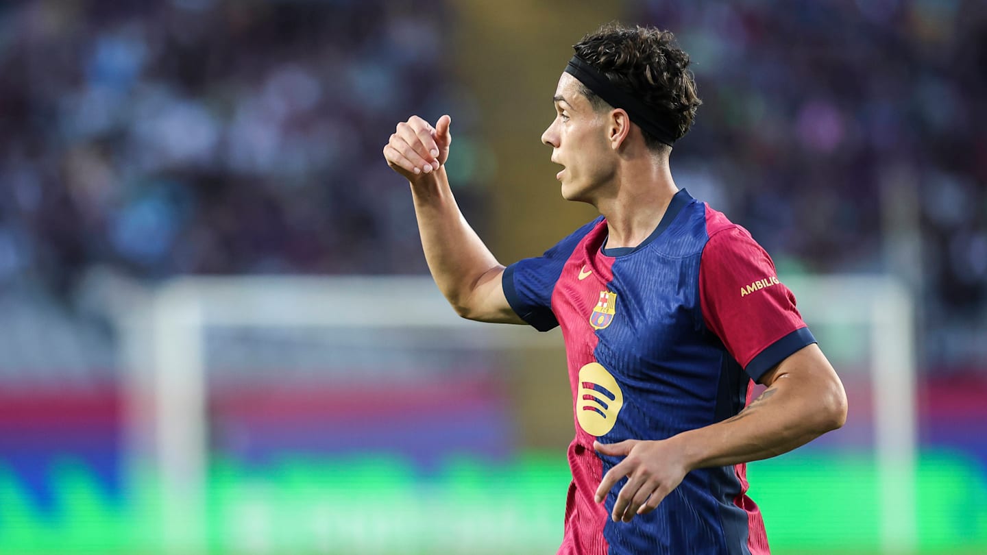 Héctor Fort está en el escaparate y el Barcelona estudia su salida pese ...