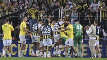 Fenerbahçe oyuncularının galibiyet sevinci