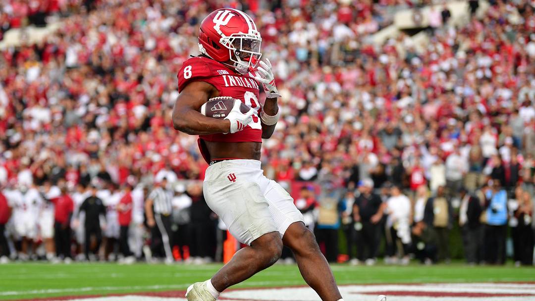 Jan 1, 2026; Pasadena, CA, USA; Indiana Hoosiers running back Kaelon Black (8) runs to score a touchdown against the Alabama Crimson Tide in the second half of the 2026 Rose Bowl and quarterfinal game of the College Football Playoff at Rose Bowl Stadium. Mandatory Credit: Gary A. Vasquez-Imagn Images Jan 1, 2026; Pasadena, CA, USA; Indiana Hoosiers running back Kaelon Black (8) runs to score a touchdown against the Alabama Crimson Tide in the second half of the 2026 Rose Bowl and quarterfinal game of the College Football Playoff at Rose Bowl Stadium. Mandatory Credit: Gary A. Vasquez-Imagn Images