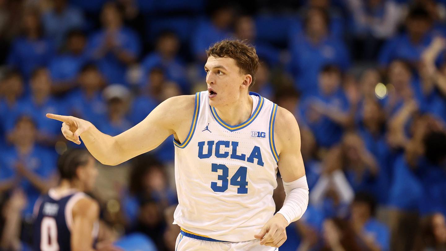UCLA、インテュイット・ドームでNo.5アリゾナと対戦