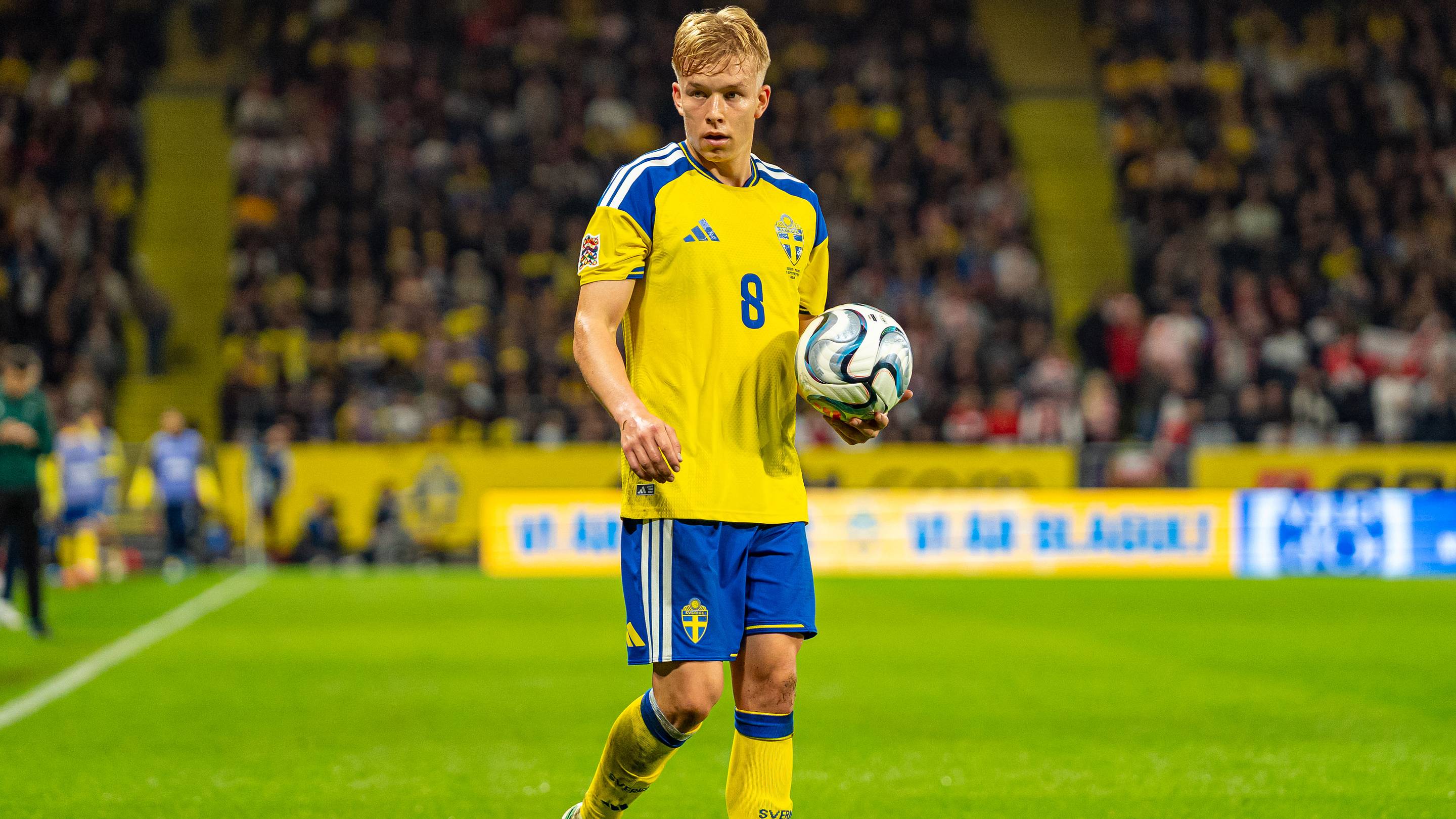 Daniel Svensson shows he can be a useful attacking weapon on the right-back