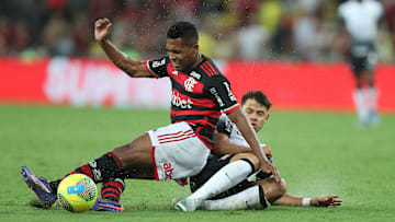 Alex Sandro fez gol na última quarta-feira