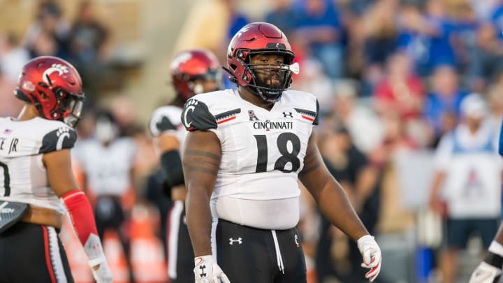 Oct 1, 2022; Tulsa, Oklahoma, USA;  Cincinnati Bearcats defensive lineman Jowon Briggs (18) during the first quarter against the Tulsa Golden Hurricane at Skelly Field at H.A. Chapman Stadium. Cincinnati won 31-21. Mandatory Credit: Brett Rojo-USA TODAY Sports