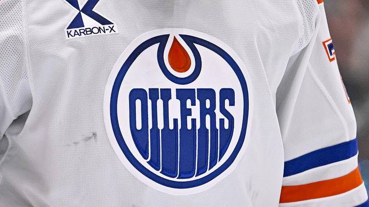 May 29, 2025; Dallas, Texas, USA; A view of the logo of the Edmonton Oilers on the jersey of goaltender Stuart Skinner (74) during the game between the Dallas Stars and the Edmonton Oilers in game five of the Western Conference Final of the 2025 Stanley Cup Playoffs at American Airlines Center. May 29, 2025; Dallas, Texas, USA; A view of the logo of the Edmonton Oilers on the jersey of goaltender Stuart Skinner (74) during the game between the Dallas Stars and the Edmonton Oilers in game five of the Western Conference Final of the 2025 Stanley Cup Playoffs at American Airlines Center.