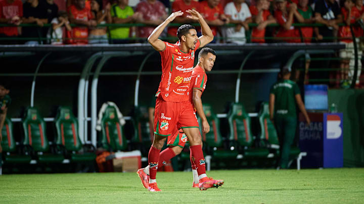 Daniel Amorim, camisa 9 do Velo Clube