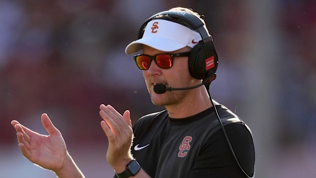 USC Trojans coach Lincoln Riley running back commit Shahn Alston Waymond Jordan 2026 recruiting class Big Ten Football