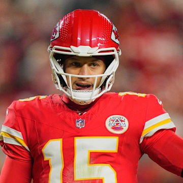 The Kansas City Chiefs and quarterback Patrick Mahomes are favored on Sunday.