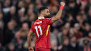 Liverpool, de Salah, lidera a Champions e a Premier League