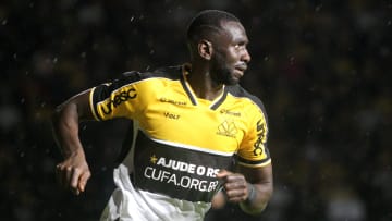 Bolasie foi o grande personagem da partida em Criciúma