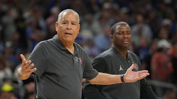 Houston Cougars  Kelvin Sampson Oklahoma Sooner