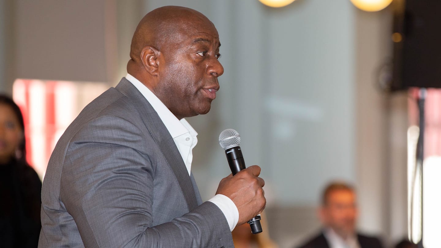 NBA Legend Magic Johnson Sends Message To NFL Commissioner Roger Goodell