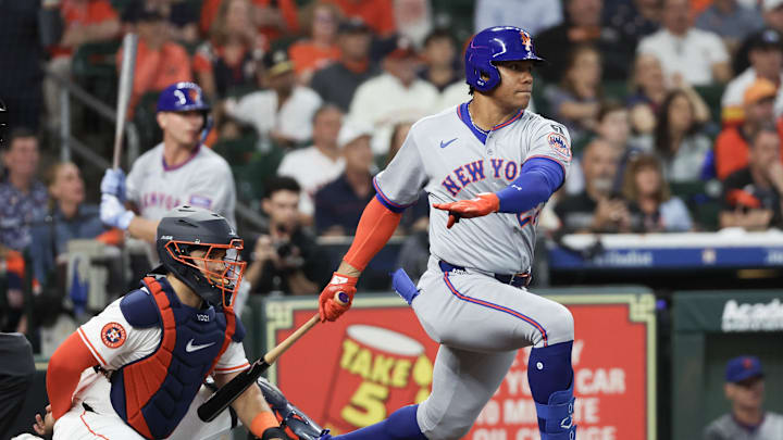 New York Mets right fielder Juan Soto hits a single against the Houston Astros