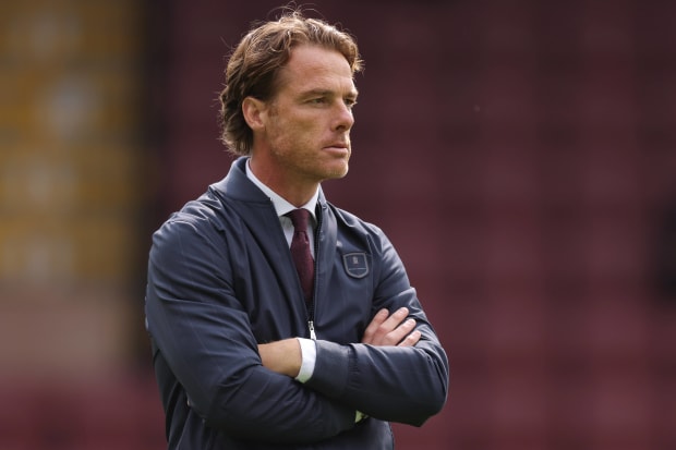 Scott Parker on the pitch ahead of the Sky Bet Championship match at Turf Moor