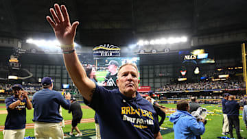 Division Series - Chicago Cubs v Milwaukee Brewers - Game Five