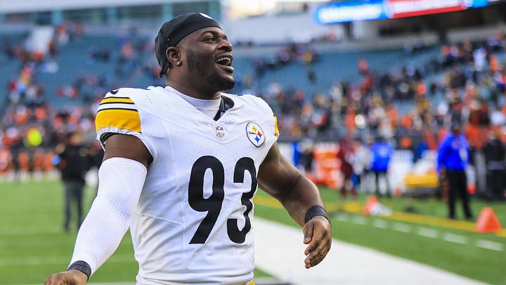Dec 1, 2024; Cincinnati, Ohio, USA; Pittsburgh Steelers linebacker Mark Robinson (93) walks off the field after the victory over the Cincinnati Bengals at Paycor Stadium. Mandatory Credit: Katie Stratman-Imagn Images