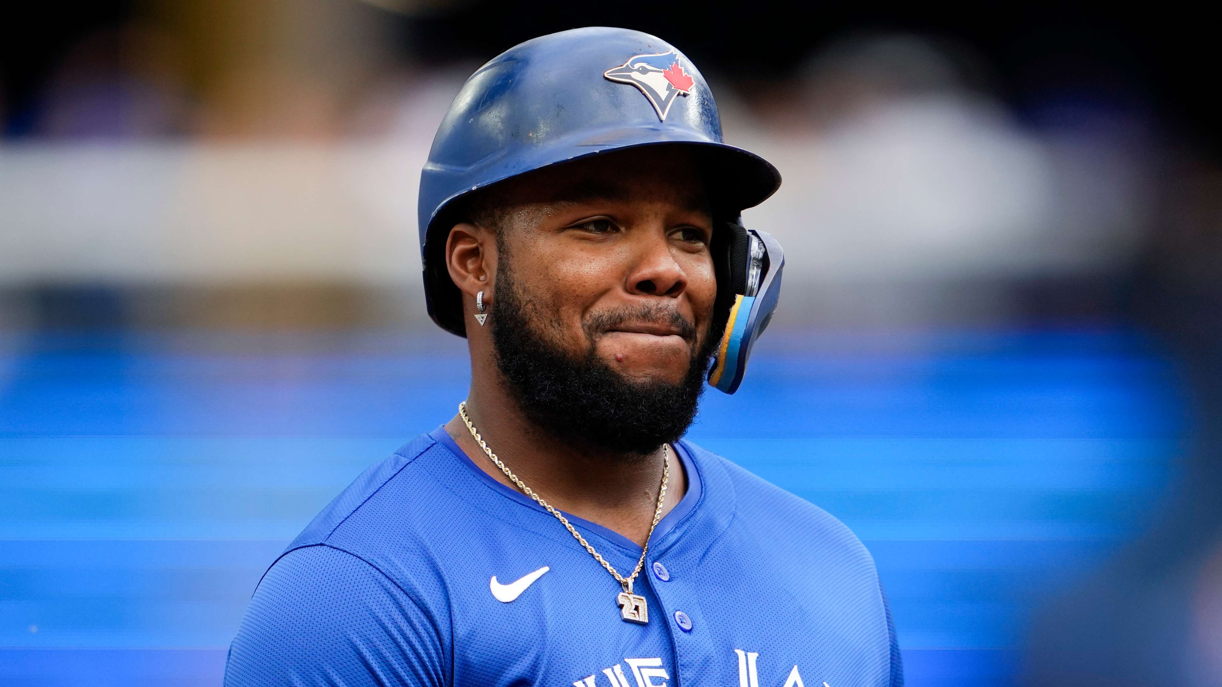 小弗拉基米爾·格雷羅 (Vladimir Guerrero Jr.) 榮獲加拿大棒球名人堂頒發的著名獎項