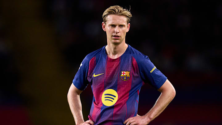 Frenkie de Jong devrait démarrer la rencontre tout comme Lamine Yamal. Frenkie de Jong devrait démarrer la rencontre tout comme Lamine Yamal.