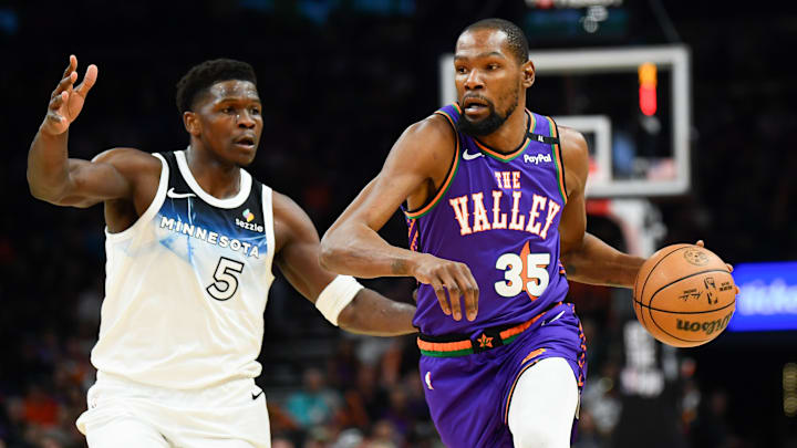 Minnesota Timberwolves v Phoenix Suns