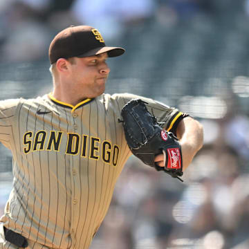 Sep 21, 2025; Chicago, Illinois, USA; San Diego Padres starting pitcher Michael King (34) pitches against the Chicago White Sox during the first inning at Rate Field. Mandatory Credit: Patrick Gorski-Imagn Images