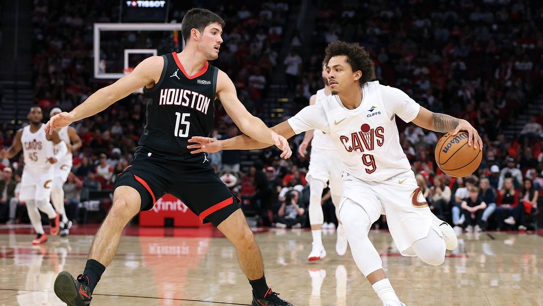 Dec 27, 2025; Houston, Texas, USA; Cleveland Cavaliers guard Craig Porter Jr. (9) drives with the ball as Houston Rockets guard Reed Sheppard (15) defends during the second quarter at Toyota Center. Mandatory Credit: Troy Taormina-Imagn Images Dec 27, 2025; Houston, Texas, USA; Cleveland Cavaliers guard Craig Porter Jr. (9) drives with the ball as Houston Rockets guard Reed Sheppard (15) defends during the second quarter at Toyota Center. Mandatory Credit: Troy Taormina-Imagn Images
