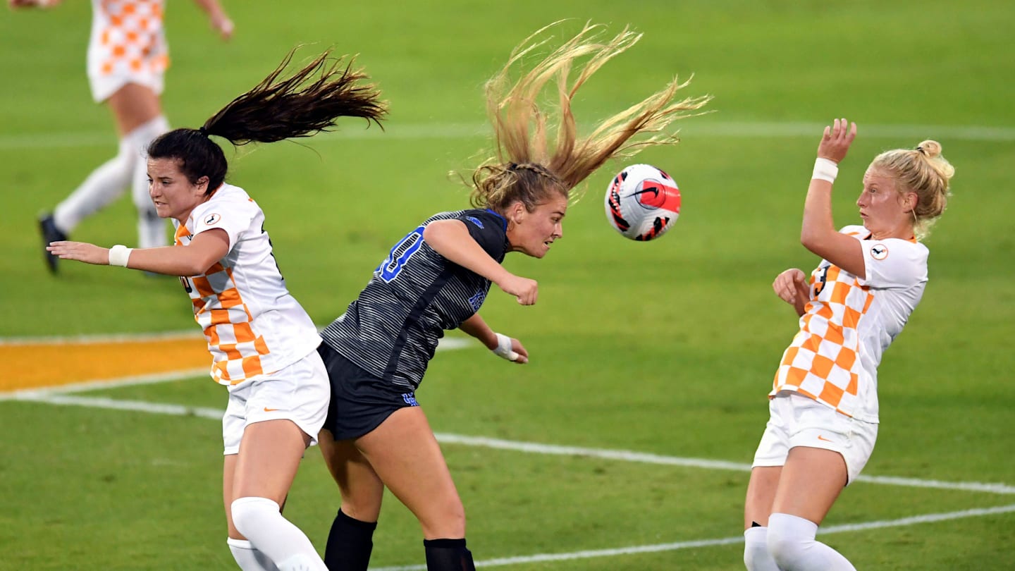 NCAA トーナメント第 2 ラウンドのケンタッキー州女子サッカーチーム対ノートルダムの試合を視聴する方法: ストリーミング ガイド