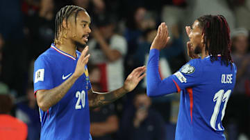 B .Barcola et M. Olise - équipe de France