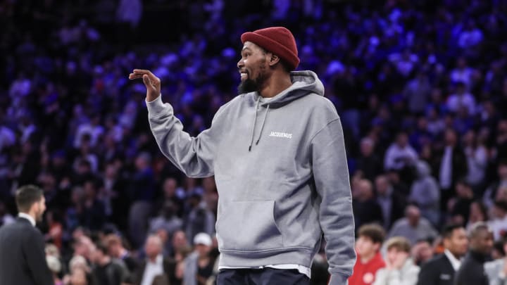 Nov 26, 2023; New York, New York, USA; Phoenix Suns forward Kevin Durant waves to the fans after beating the New York Knicks 116-113 at Madison Square Garden. Mandatory Credit: Wendell Cruz-USA TODAY Sports