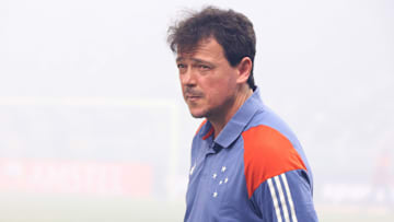 Diniz segue sem vencer no comando do Cruzeiro