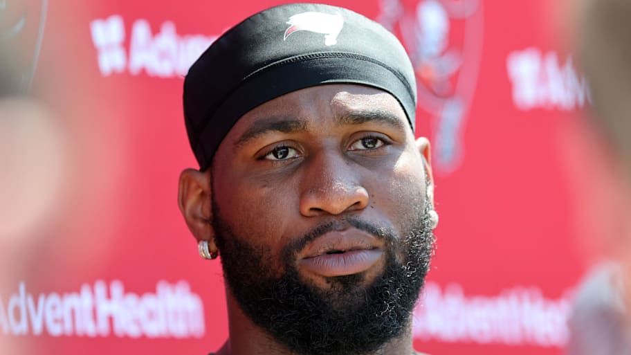 Tampa Bay Buccaneers linebacker Haason Reddick talks with media after minicamp at One Buc Place. | Kim Klement Neitzel-Imagn Images