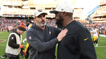 Pittsburgh Steelers v Cleveland Browns