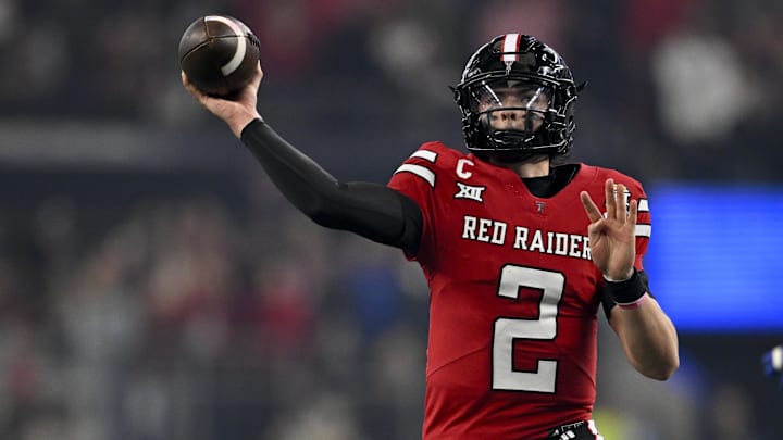 Texas Tech Red Raiders quarterback Behren Morton (2)