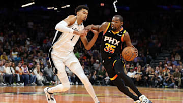 San Antonio Spurs v Phoenix Suns - Emirates NBA Cup