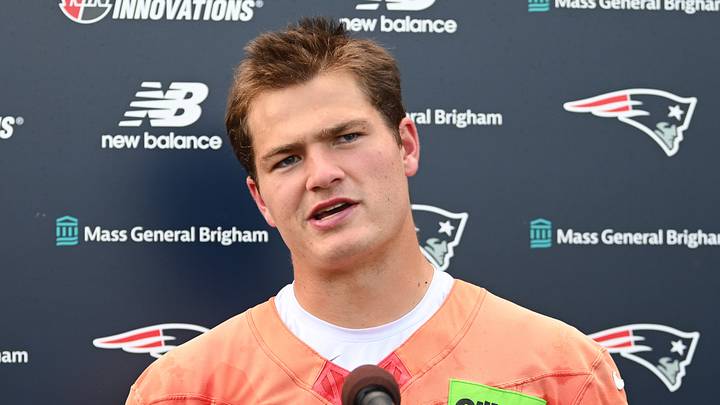 New England Patriots quarterback Drake Maye (10).