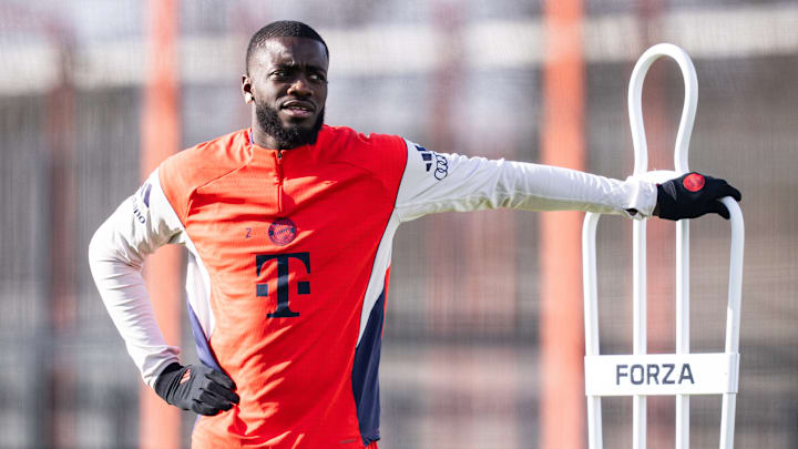 Dayot Upamecano im Bayern-Training