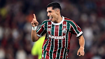 Serna marcou o segundo do Fluminense no Fla-Flu Serna marcou o segundo do Fluminense no Fla-Flu