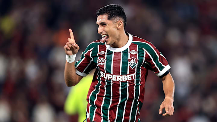Serna marcou o segundo do Fluminense no Fla-Flu Serna marcou o segundo do Fluminense no Fla-Flu