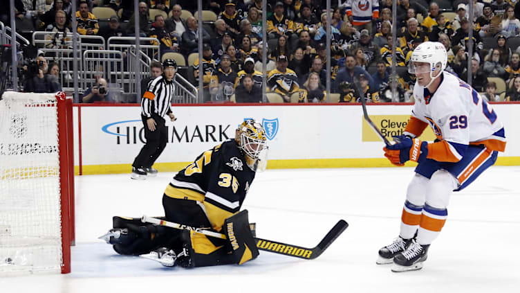 Mar 9, 2023; Pittsburgh, Pennsylvania, USA; New York Islanders center Brock Nelson (29) reacts after