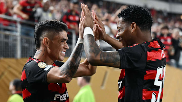 Partida é válida pelas oitavas de final do Mundial Partida é válida pelas oitavas de final do Mundial
