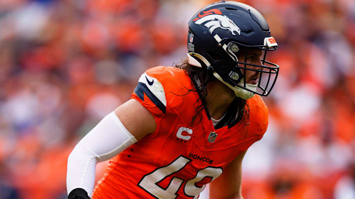 Denver Broncos LB Alex Singleton